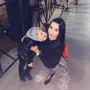 Meet your Posher, Eman